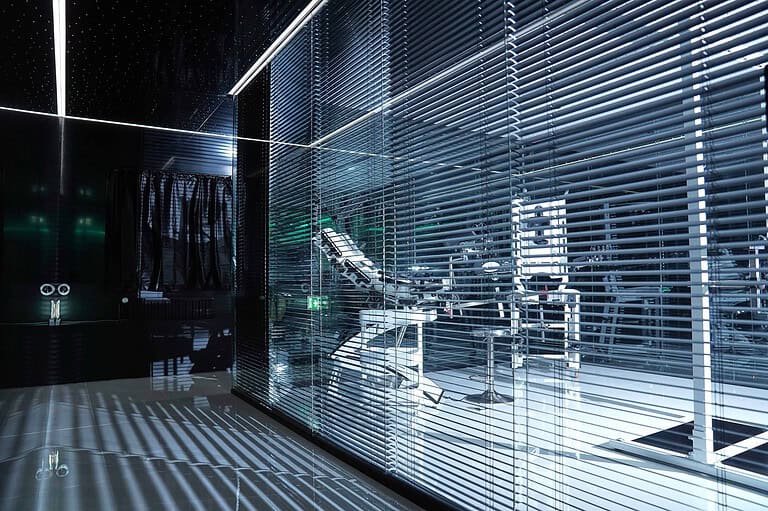 Hochwertiges BDSM Studio in München mit innovativer Ausstattung für exklusive Szenen.