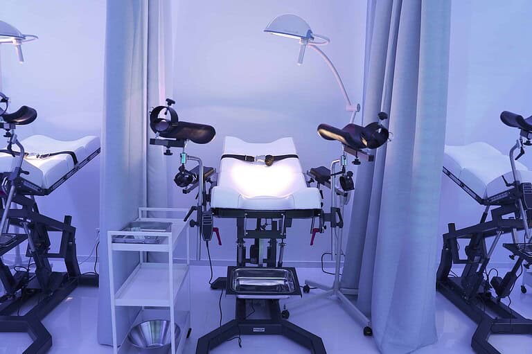 Hochwertiges BDSM-Studio in München mit professioneller Ausstattung für BDSM-Spiel und Spezialitäten.