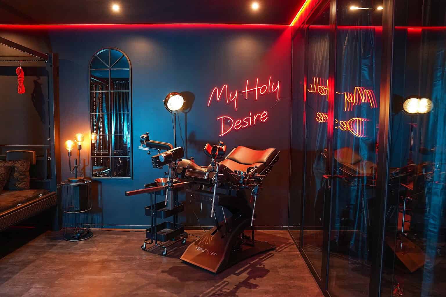 BDSM Hotel München mit erotischem Ambiente, exklusivem BDSM Studio für stylisches Erlebnis.
